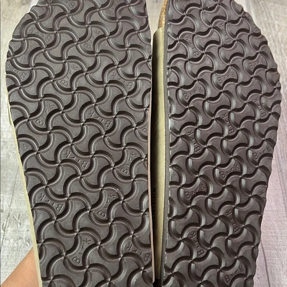 Men’s Birkenstock Arizona Soft Slide Sandal - Picture 9 of 10